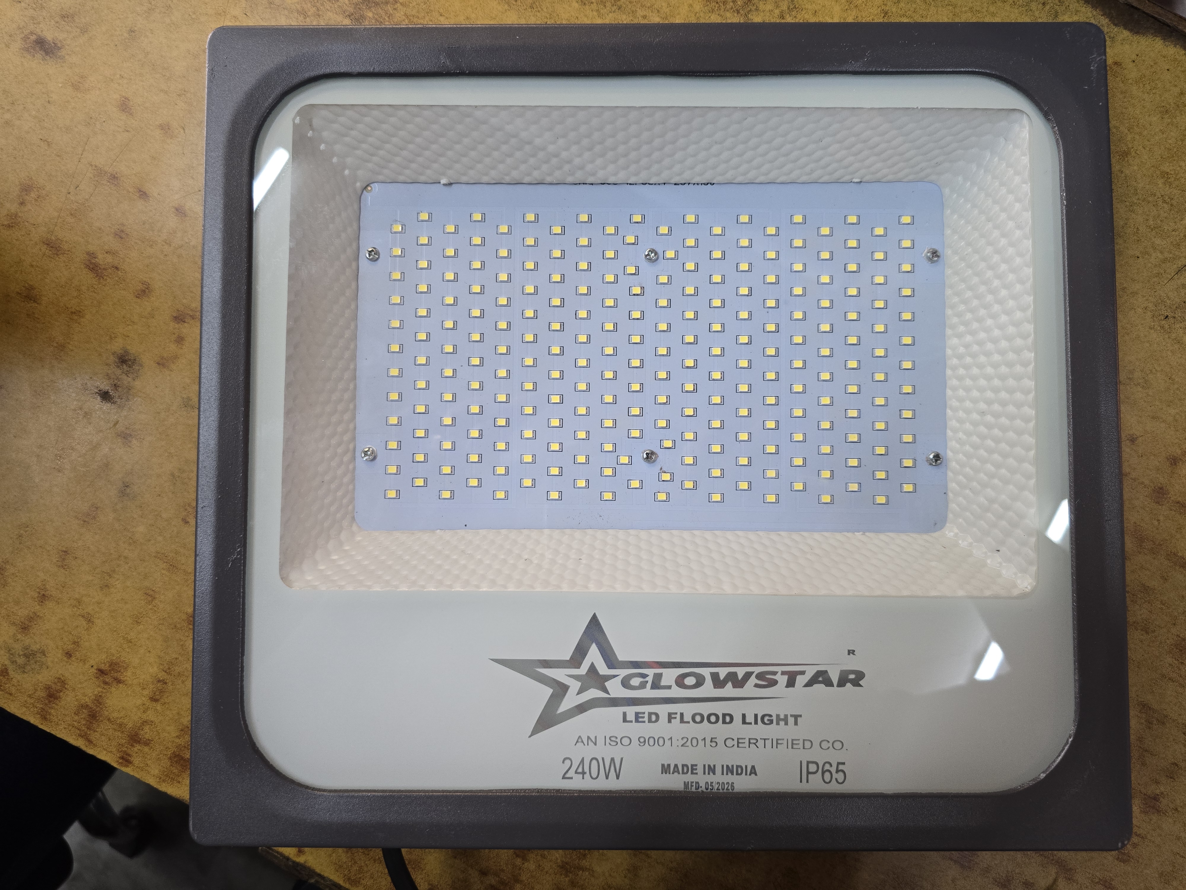 240W Unique model Glowstar flood light front product photo